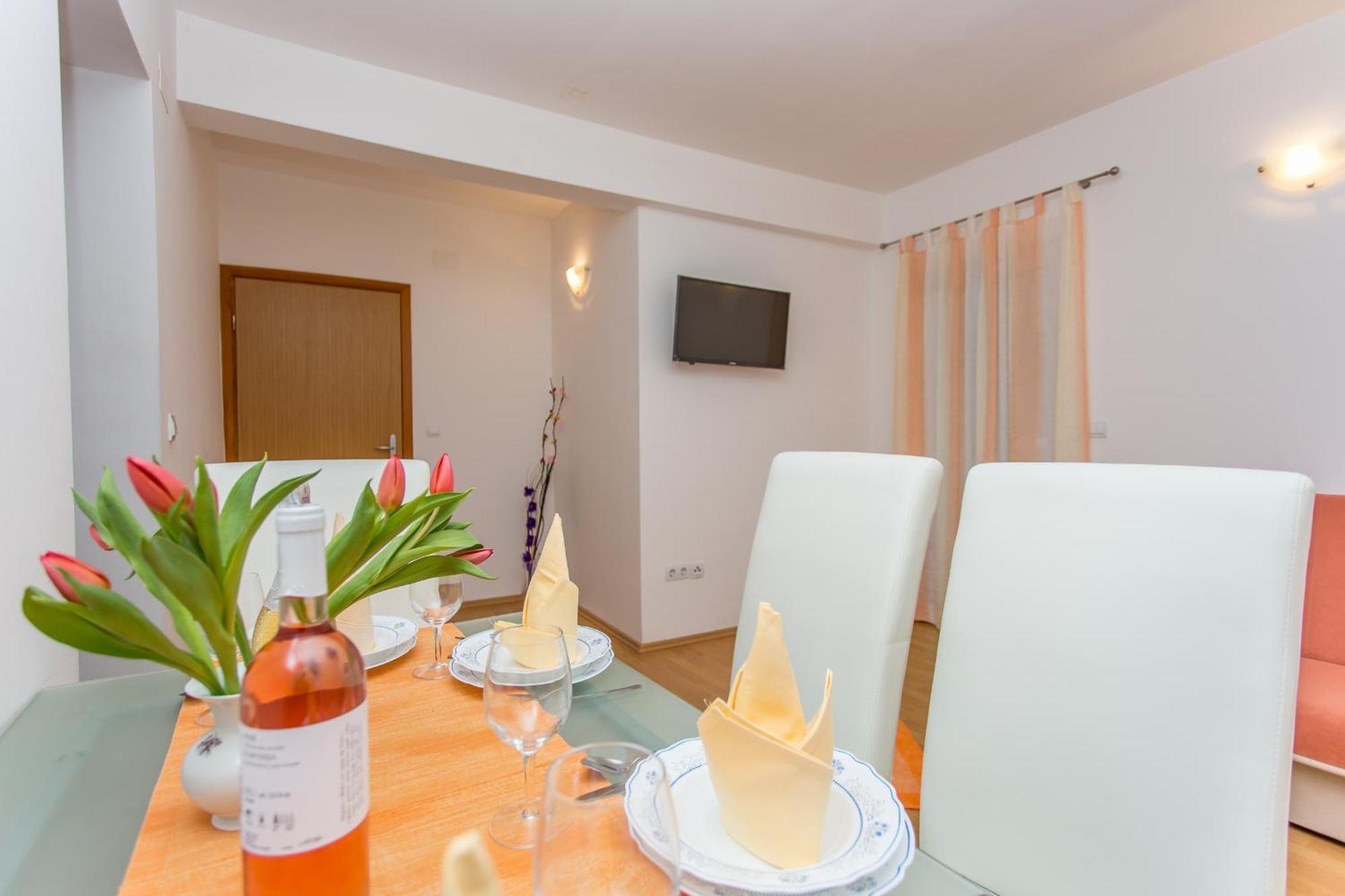 Apartments Grepo Sljeme มาคาร์สกา ห้อง รูปภาพ