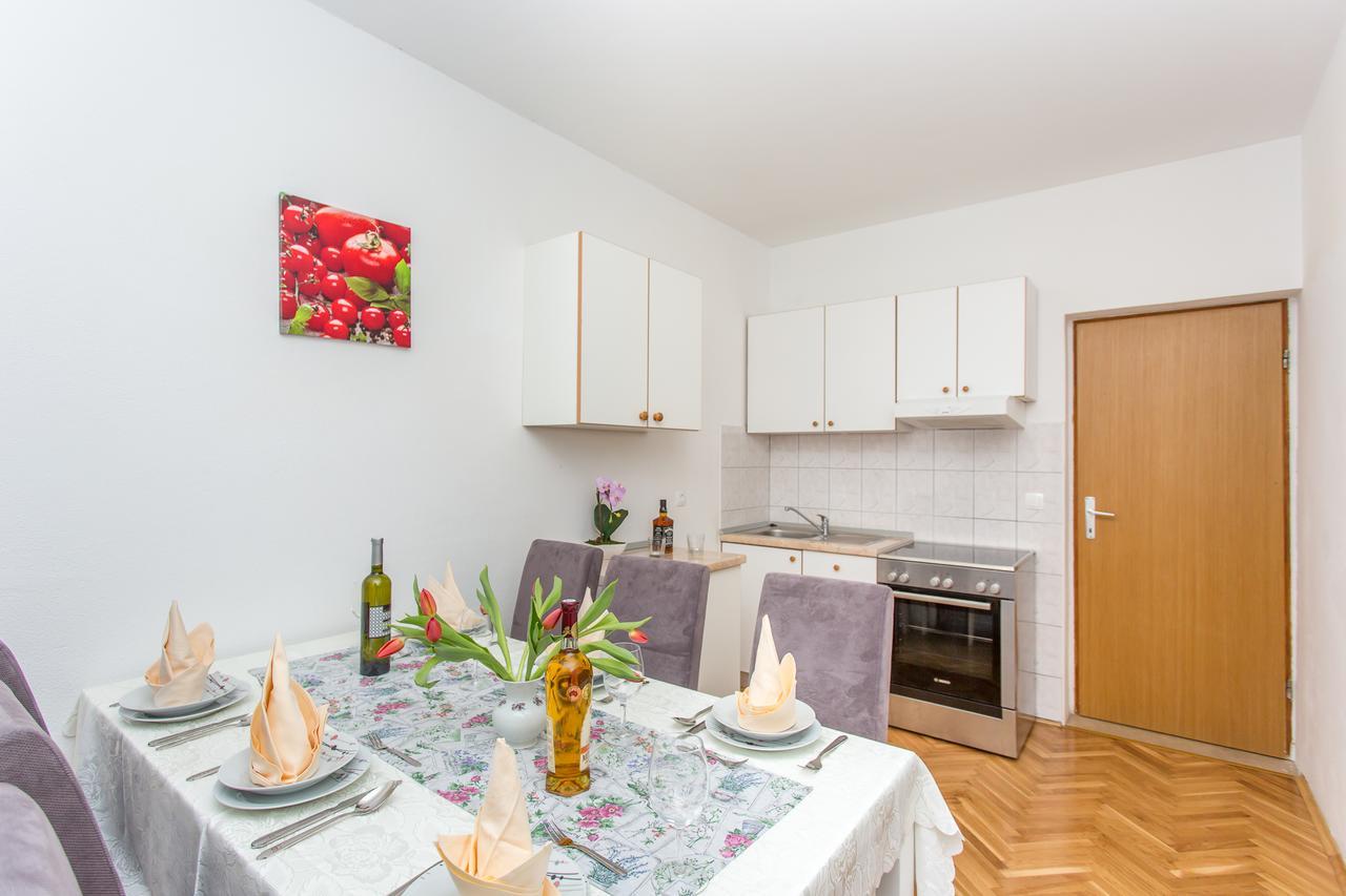 Apartments Grepo Sljeme มาคาร์สกา ภายนอก รูปภาพ